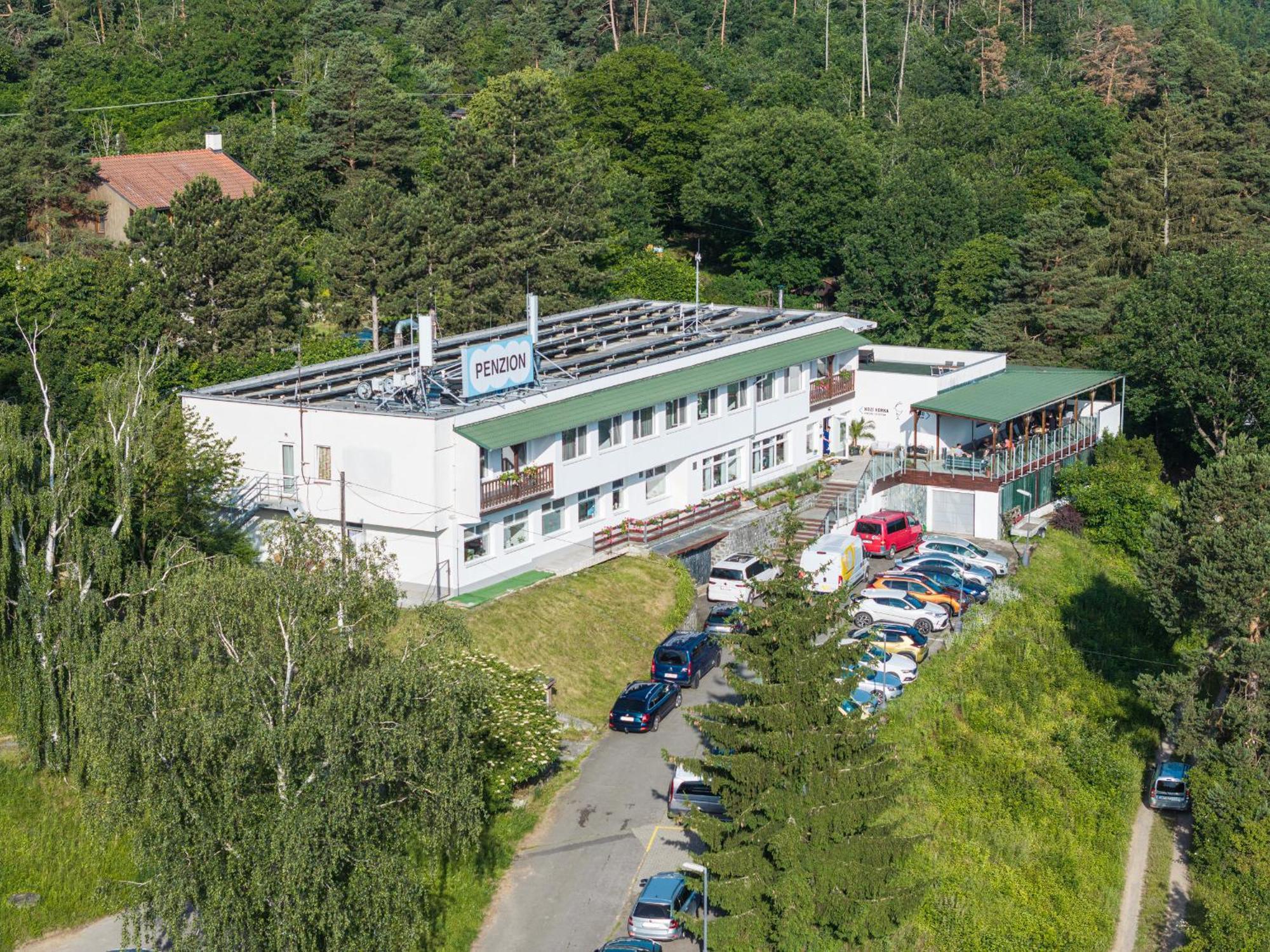 Penzion Kozi Horka U Brnenske Prehrady Брно Экстерьер фото
