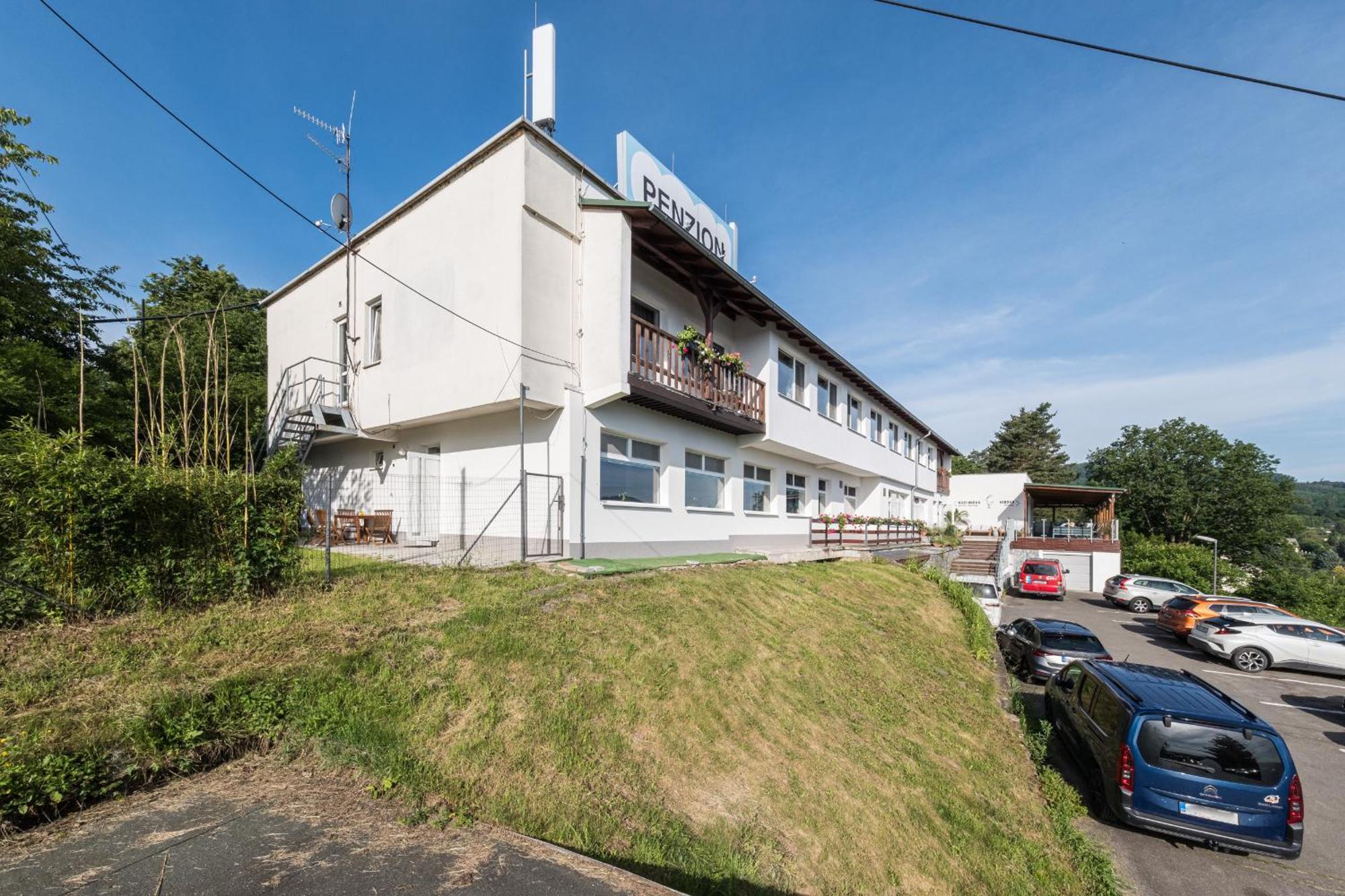 Penzion Kozi Horka U Brnenske Prehrady Брно Экстерьер фото
